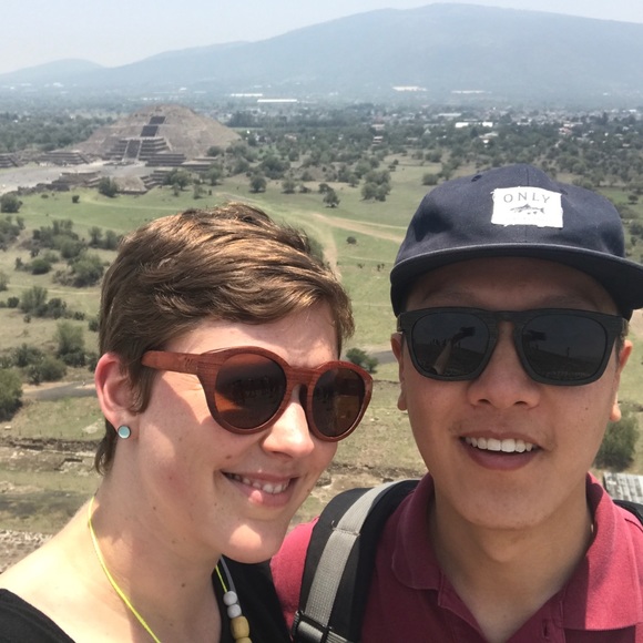 Meet your Posher, Kat! - Picture 2 of 2